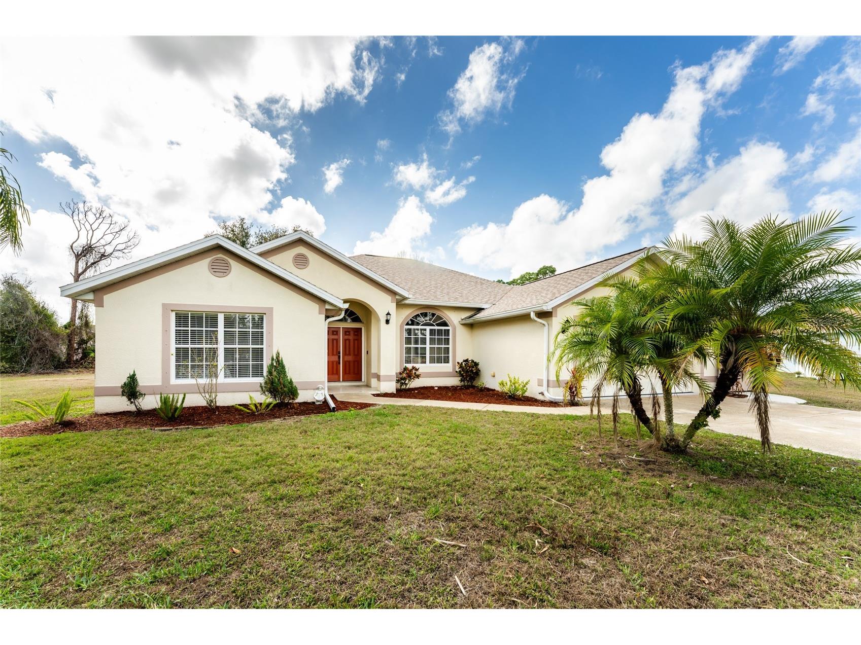 71 Amazon Drive Punta Gorda FL 33983 C7522955 image3