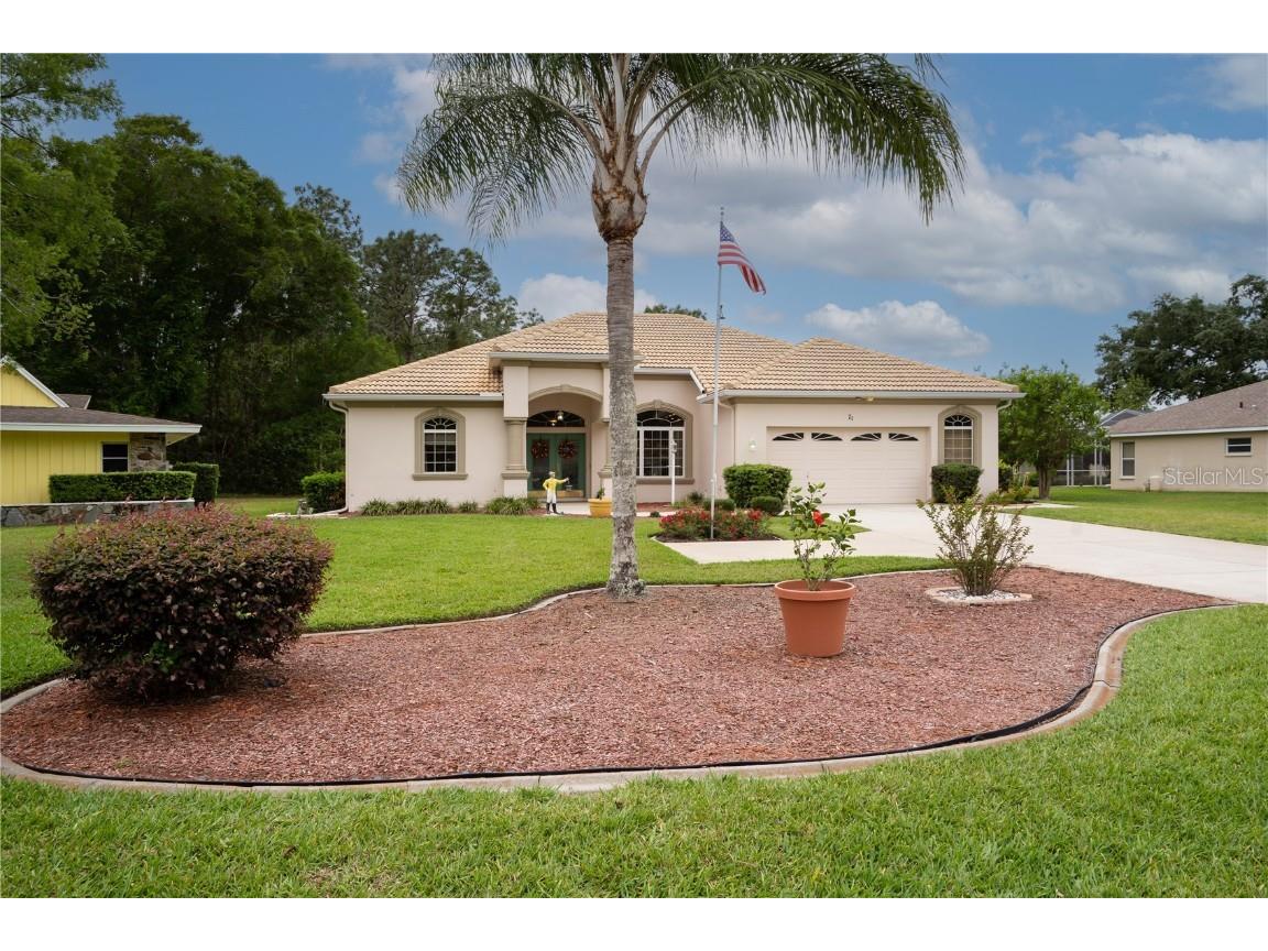 71 Cypress Boulevard W Homosassa FL 34446 W7854043 image1