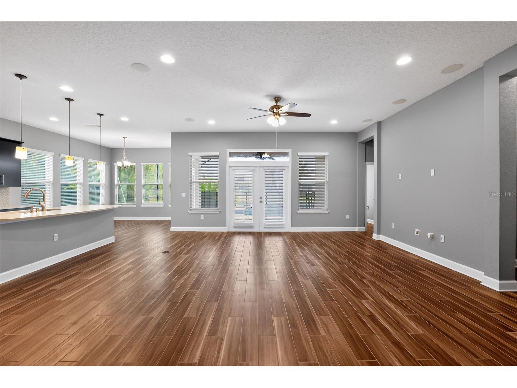 710 116th Court NE Bradenton FL 34212 A4687259 image15