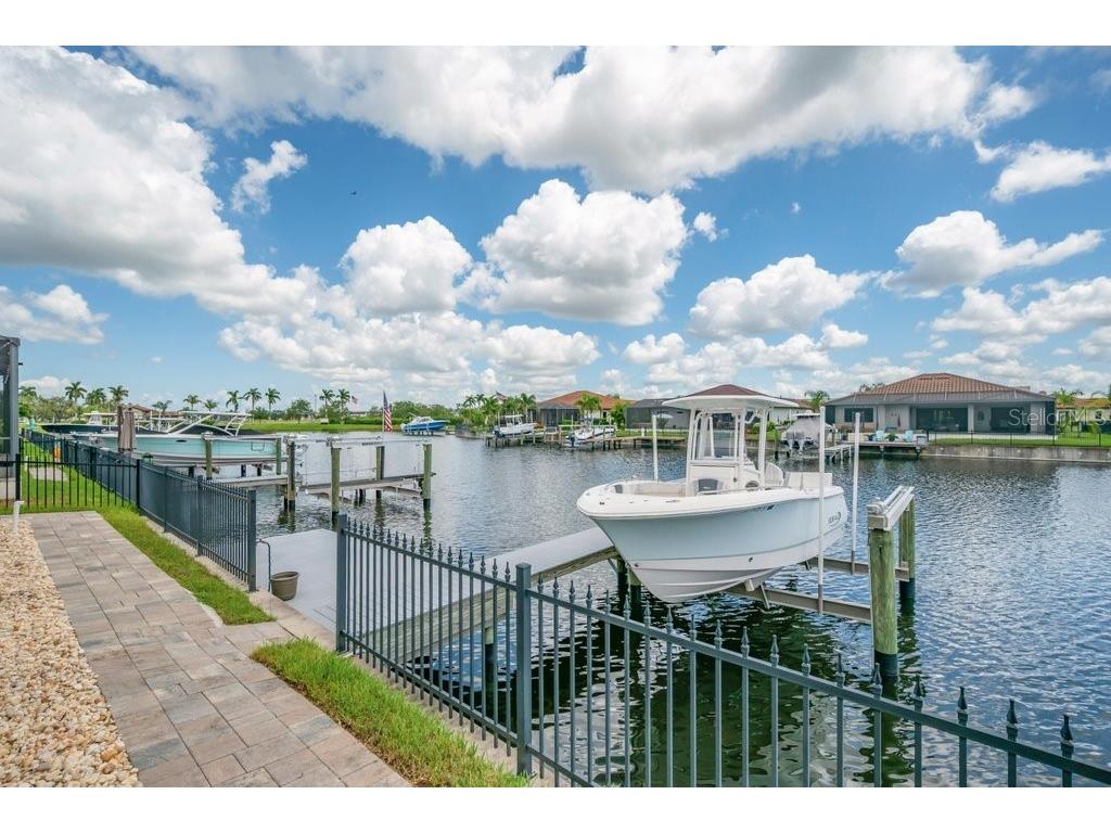 710 16th Avenue E Palmetto FL 34221 TB8428195 image37