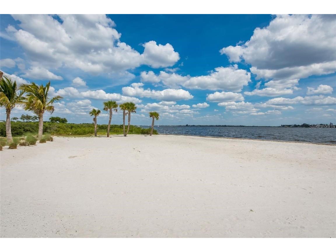 710 16th Avenue E Palmetto FL 34221 TB8428195 image78