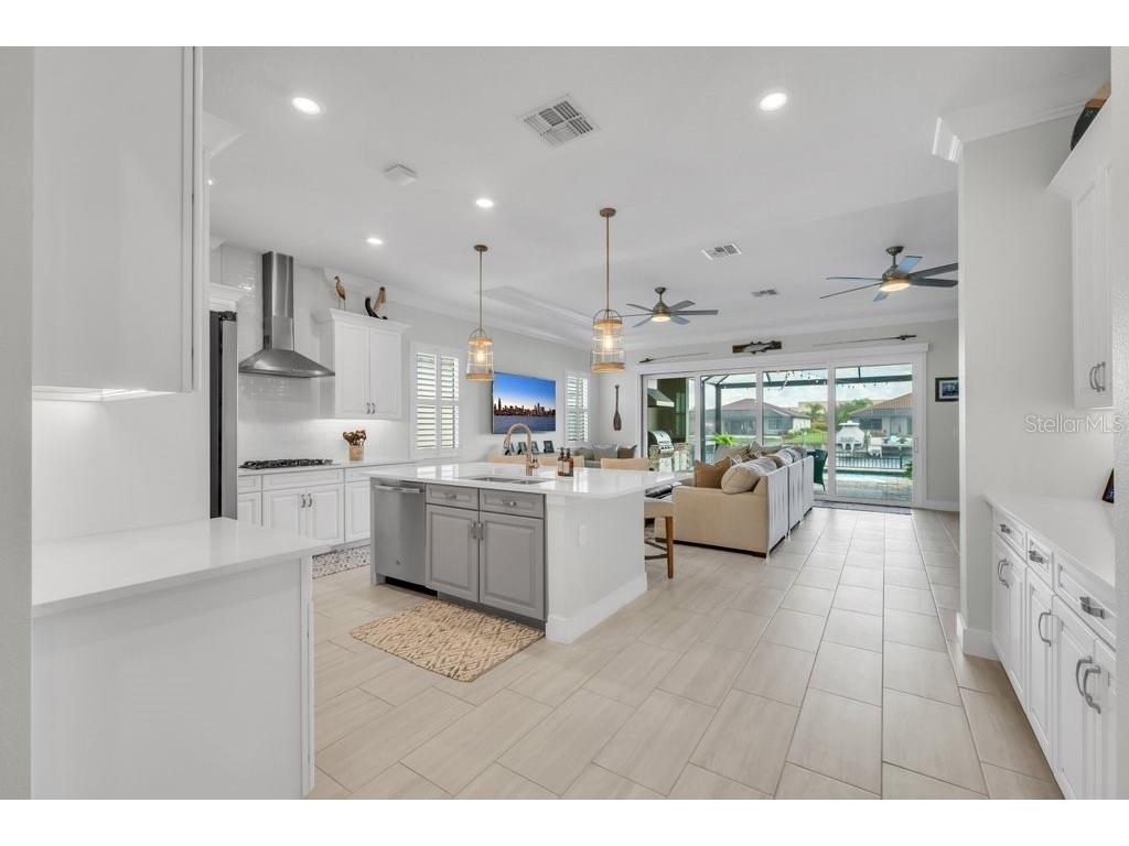 710 16th Avenue E Palmetto FL 34221 TB8428195 image9