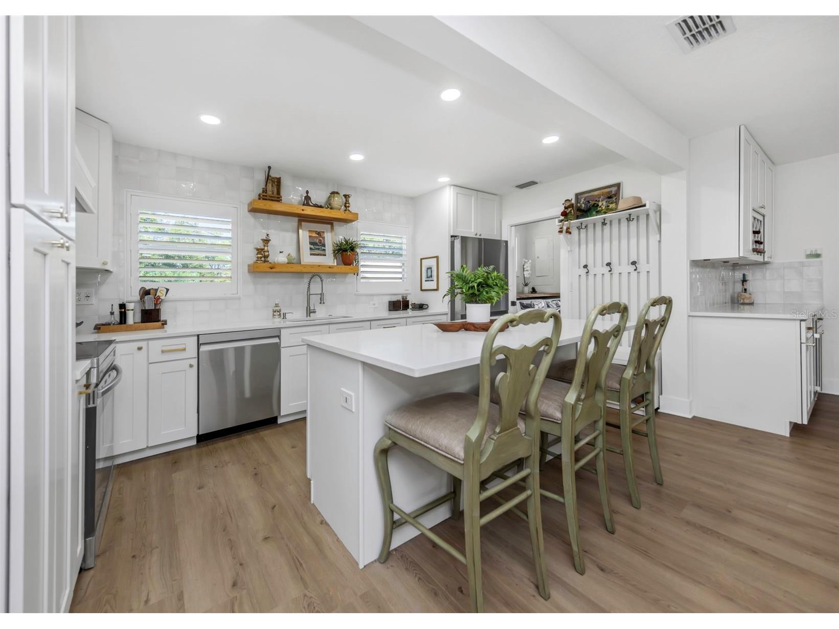 710 31st Avenue N Saint Petersburg FL 33704 TB8512406 image16