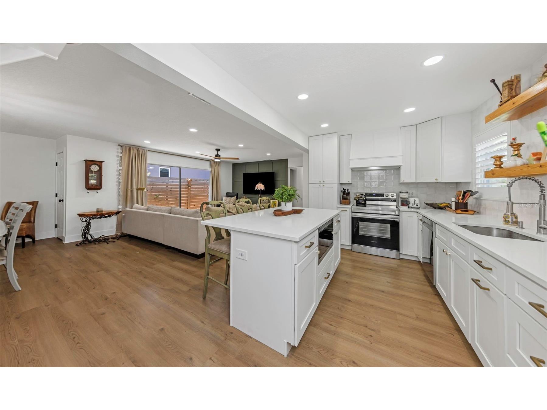 710 31st Avenue N Saint Petersburg FL 33704 TB8512406 image20