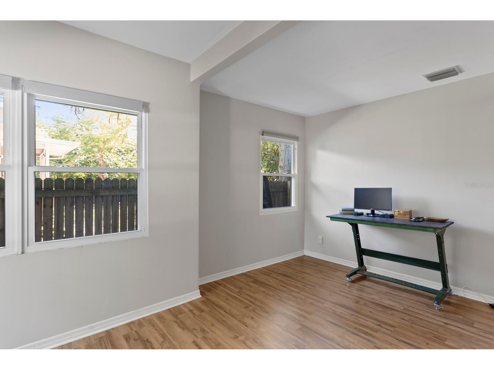 710 34th Avenue S Saint Petersburg FL 33705 TB8471279 image19