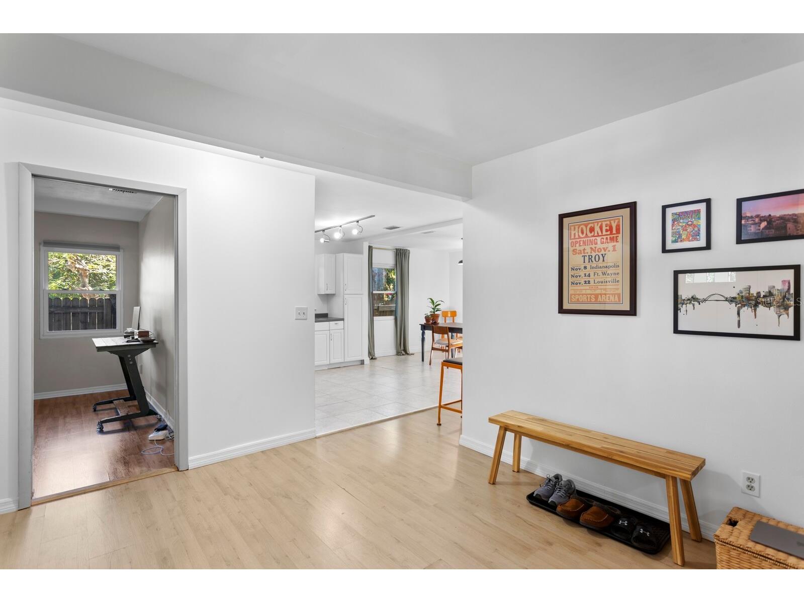 710 34th Avenue S Saint Petersburg FL 33705 TB8471279 image20