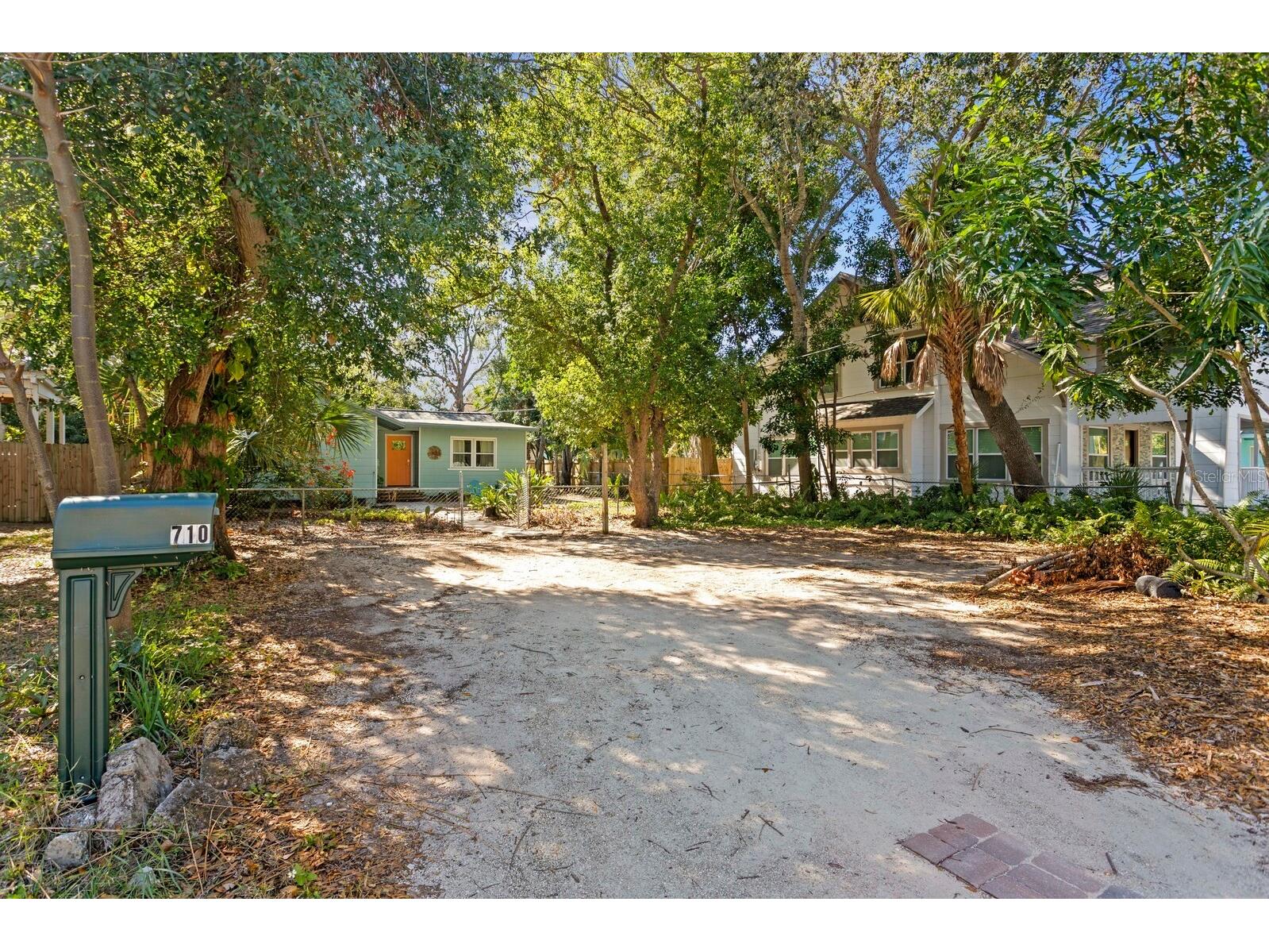 710 34th Avenue S Saint Petersburg FL 33705 TB8471279 image26