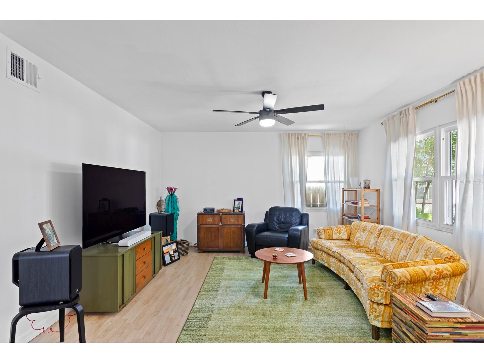 710 34th Avenue S Saint Petersburg FL 33705 TB8471279 image5