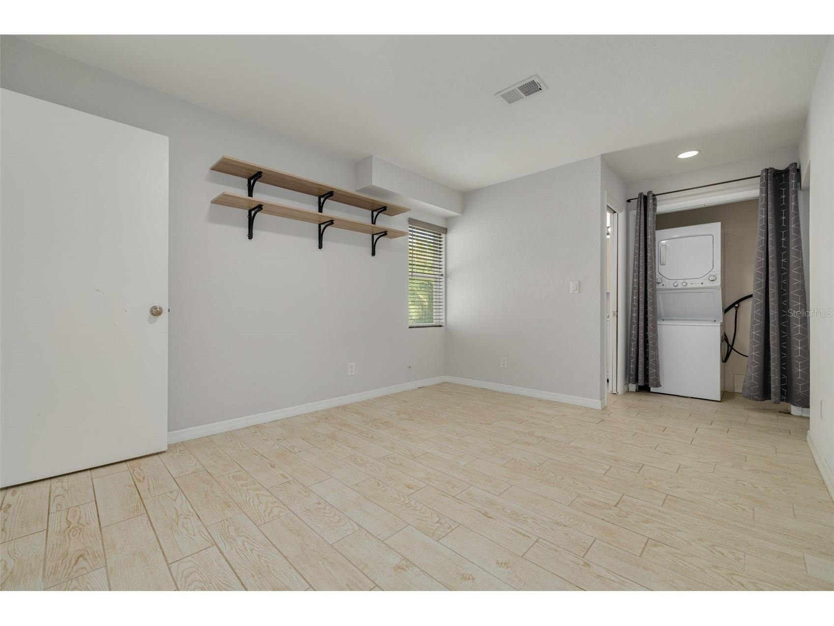 710 50th Avenue N Saint Petersburg FL 33703 TB8520211 image14