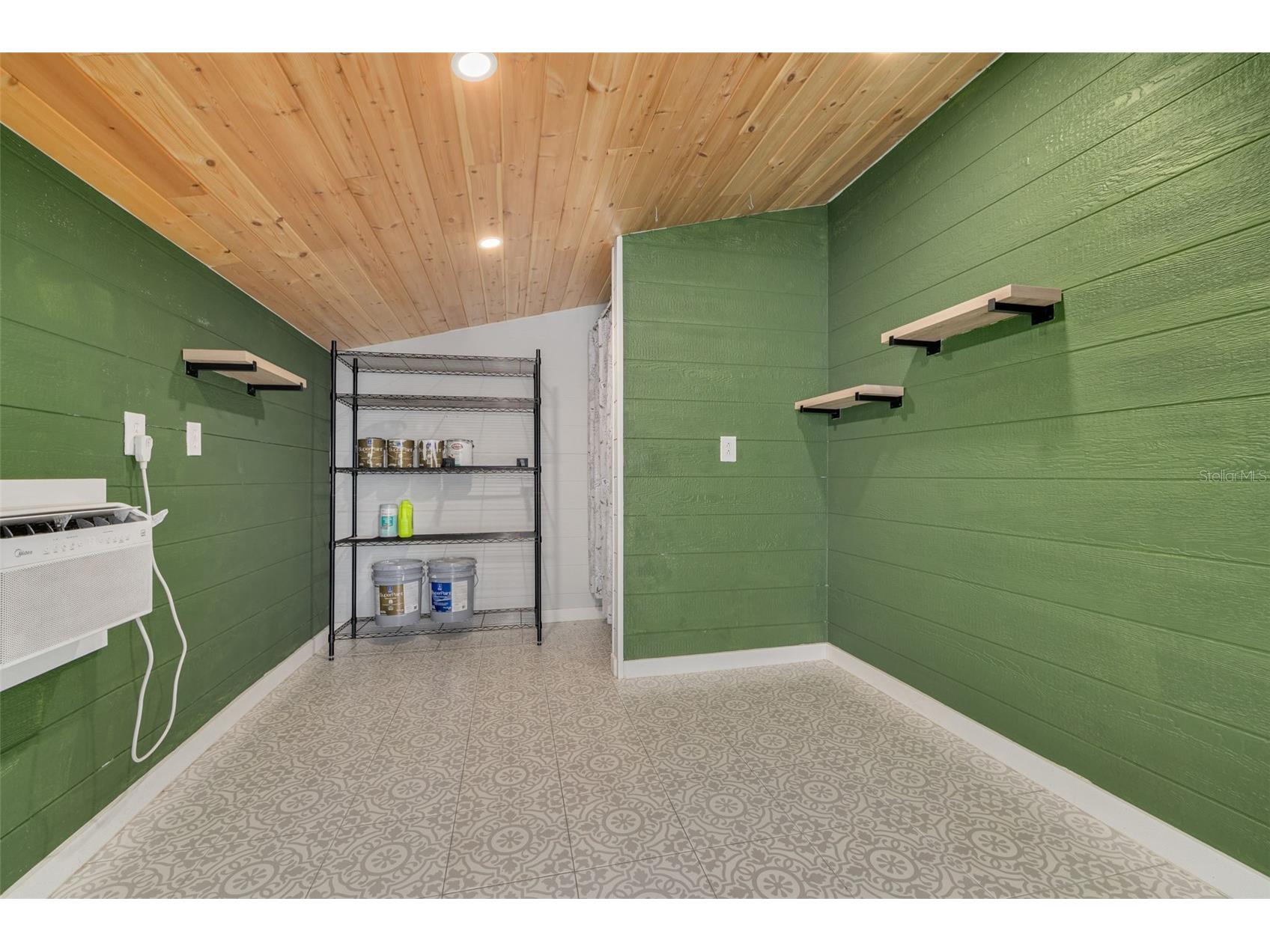 710 50th Avenue N Saint Petersburg FL 33703 TB8520211 image21