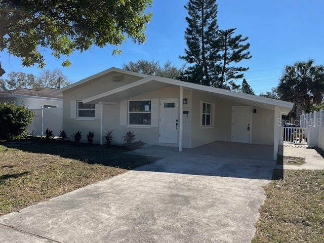 710 74th Avenue N Saint Petersburg FL 33702 TB8470400 image1