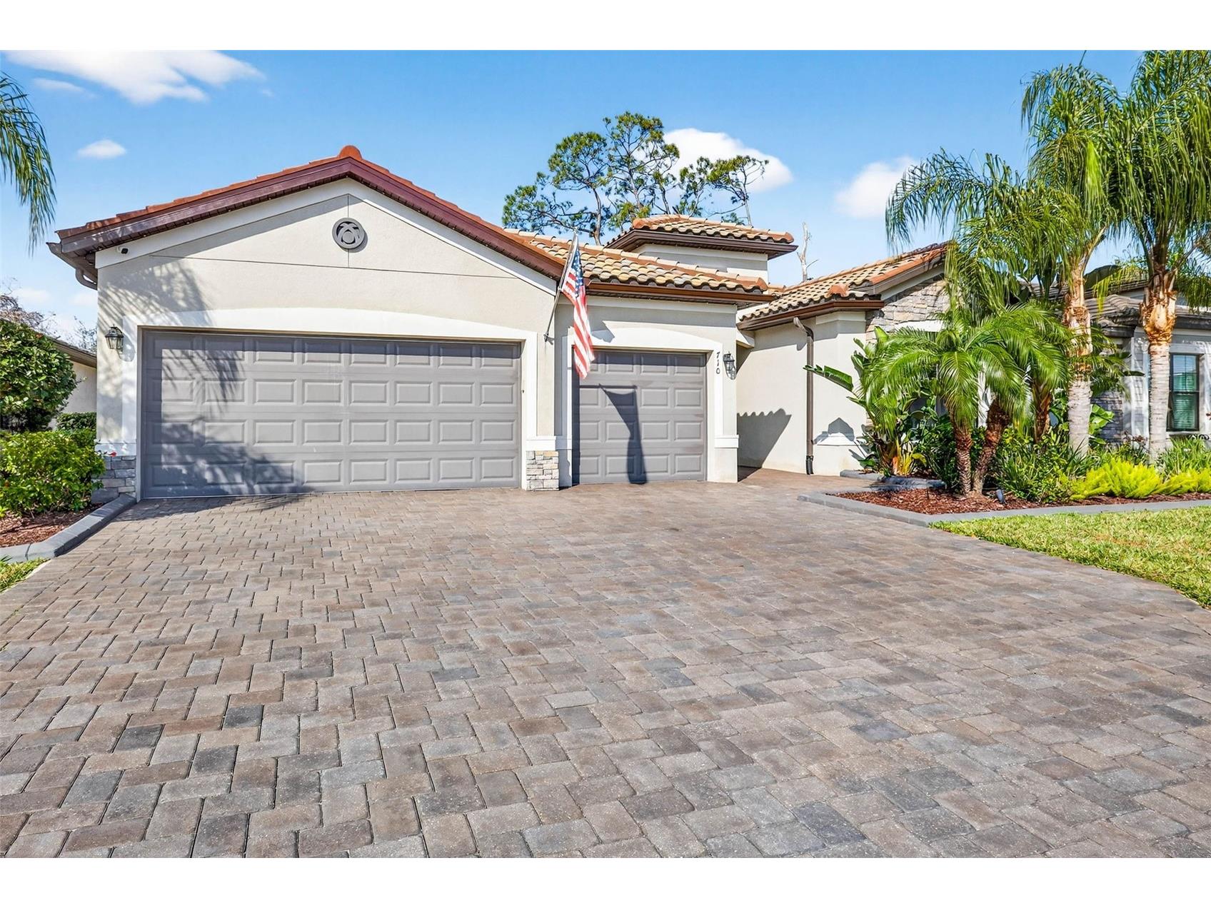 710 Acacia Court Bradenton FL 34212 A4684807 image2