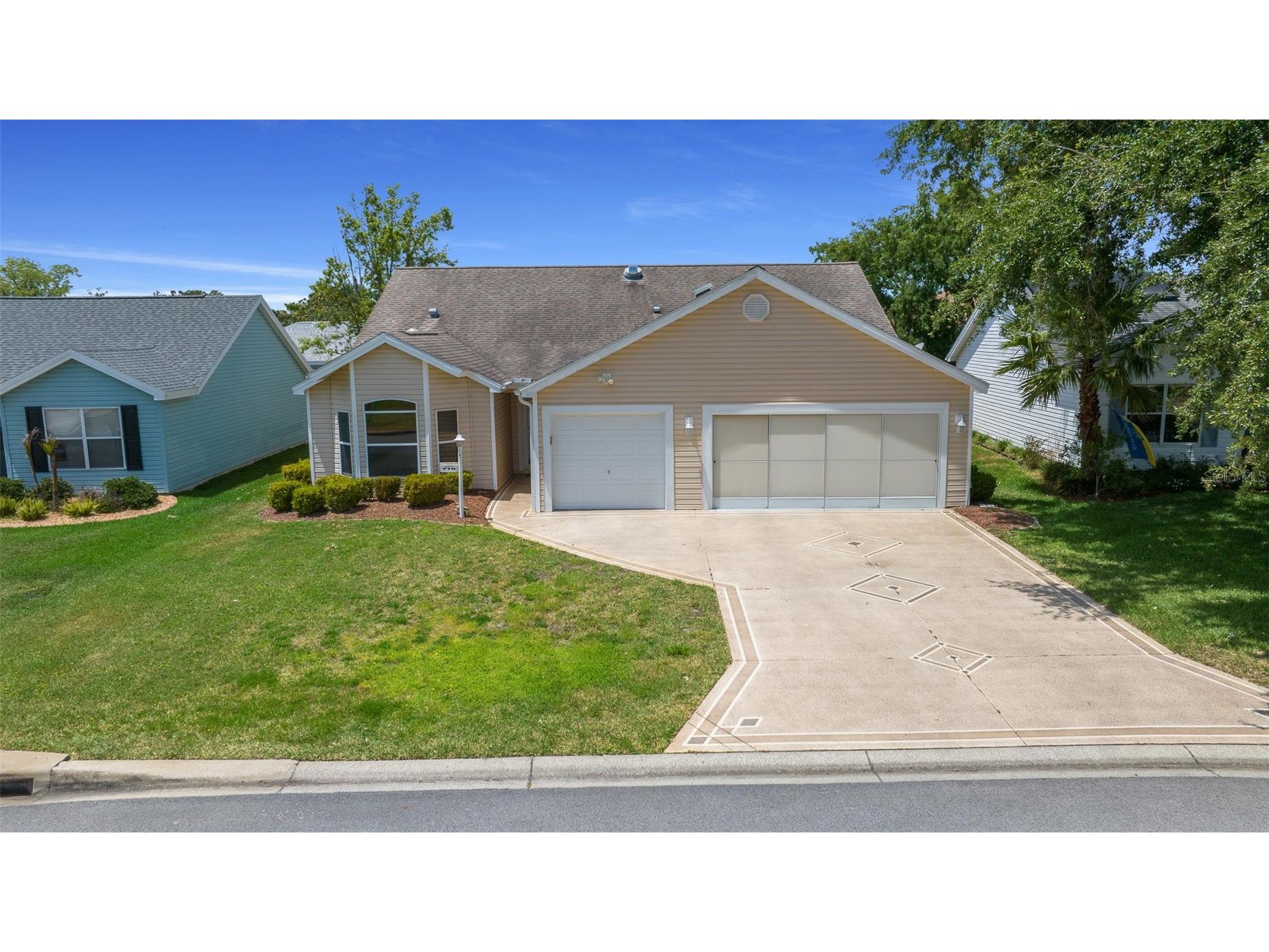 710 Antonia Lane The Villages FL 32159 OM698855 image1