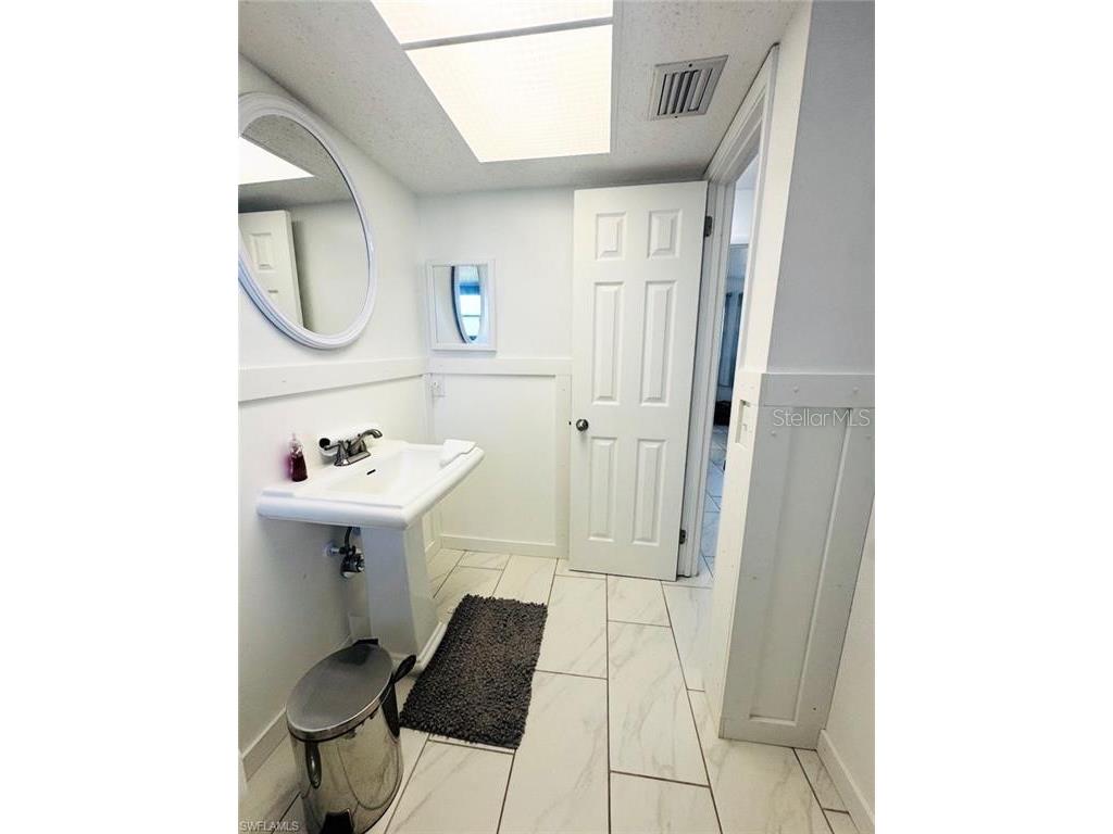 710 Aqui Esta Drive Punta Gorda FL 33950 C7526329 image16