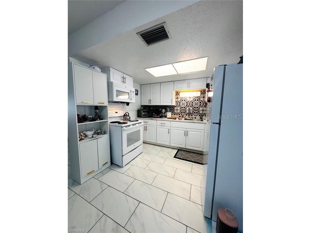 710 Aqui Esta Drive Punta Gorda FL 33950 C7526329 image6