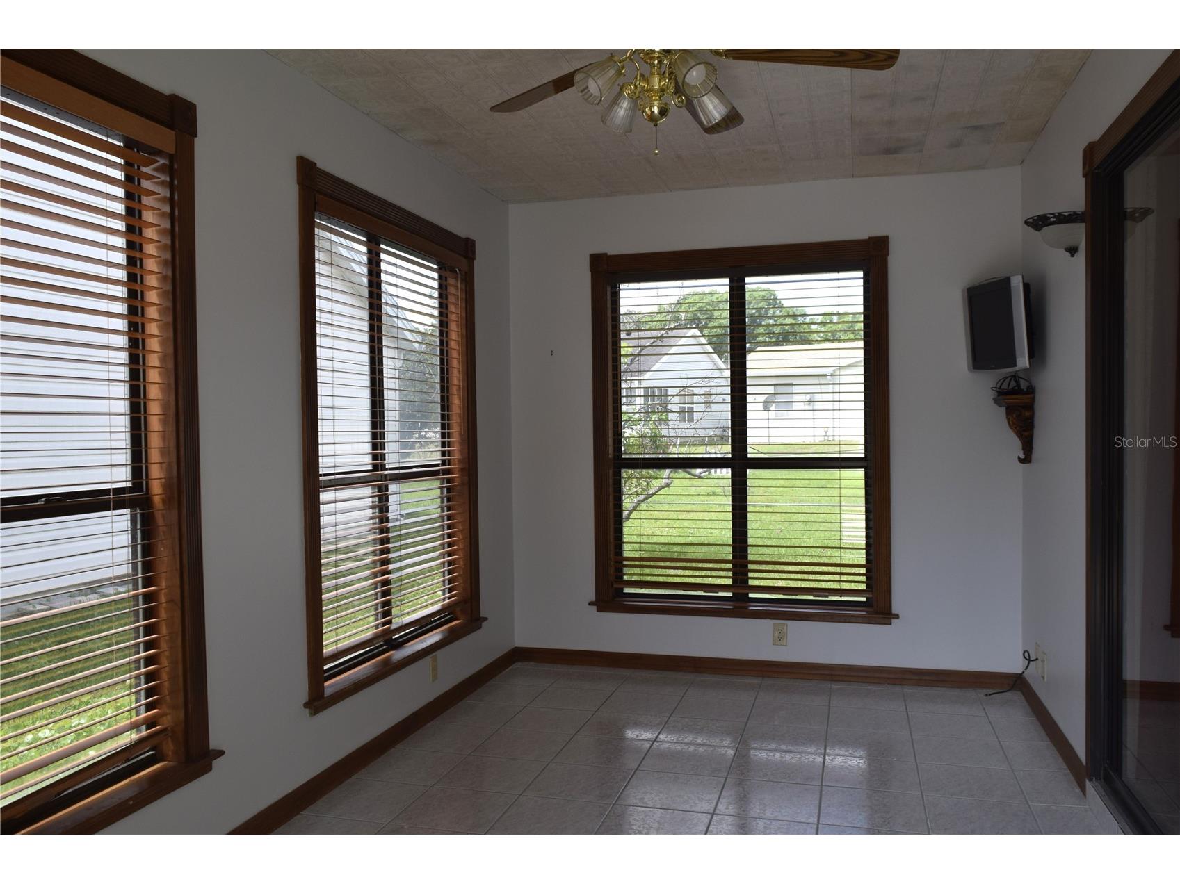 710 Cortez Avenue Lady Lake FL 32159 OM722755 image19