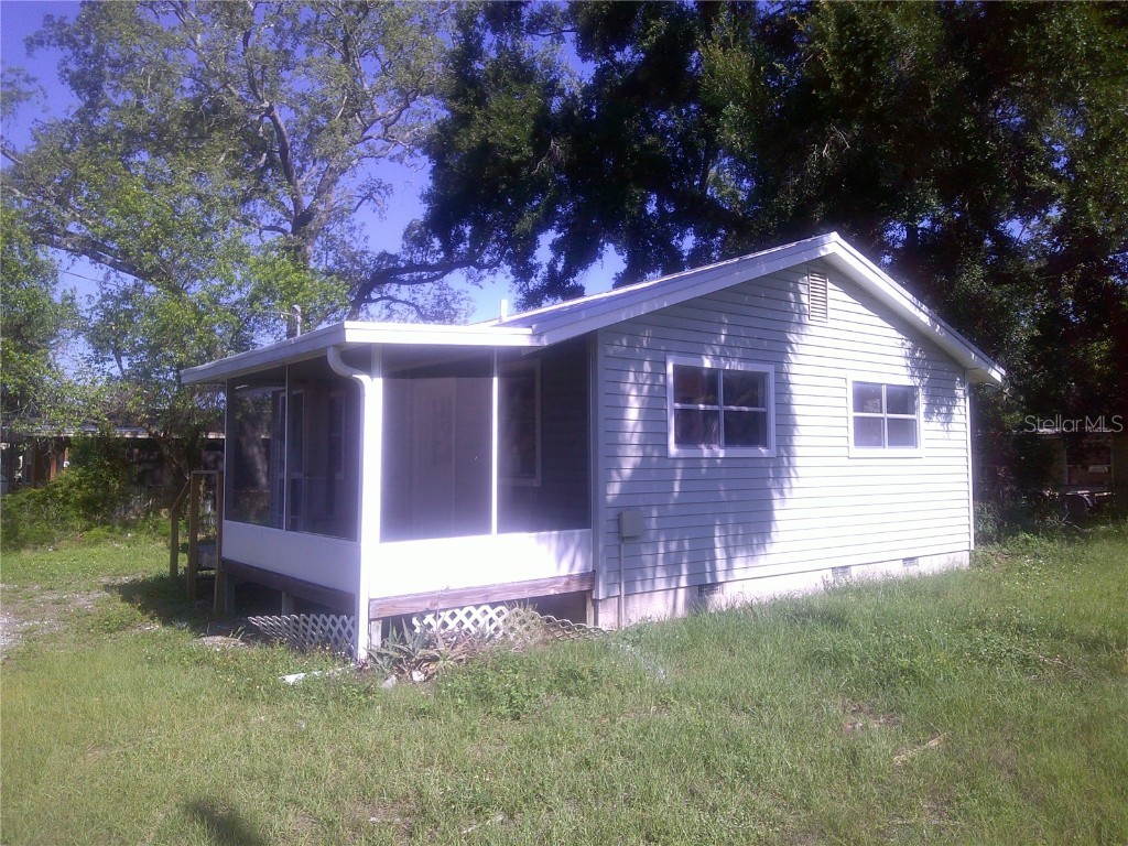 710 E 129th Avenue Tampa FL 33612 TB8364735 image1