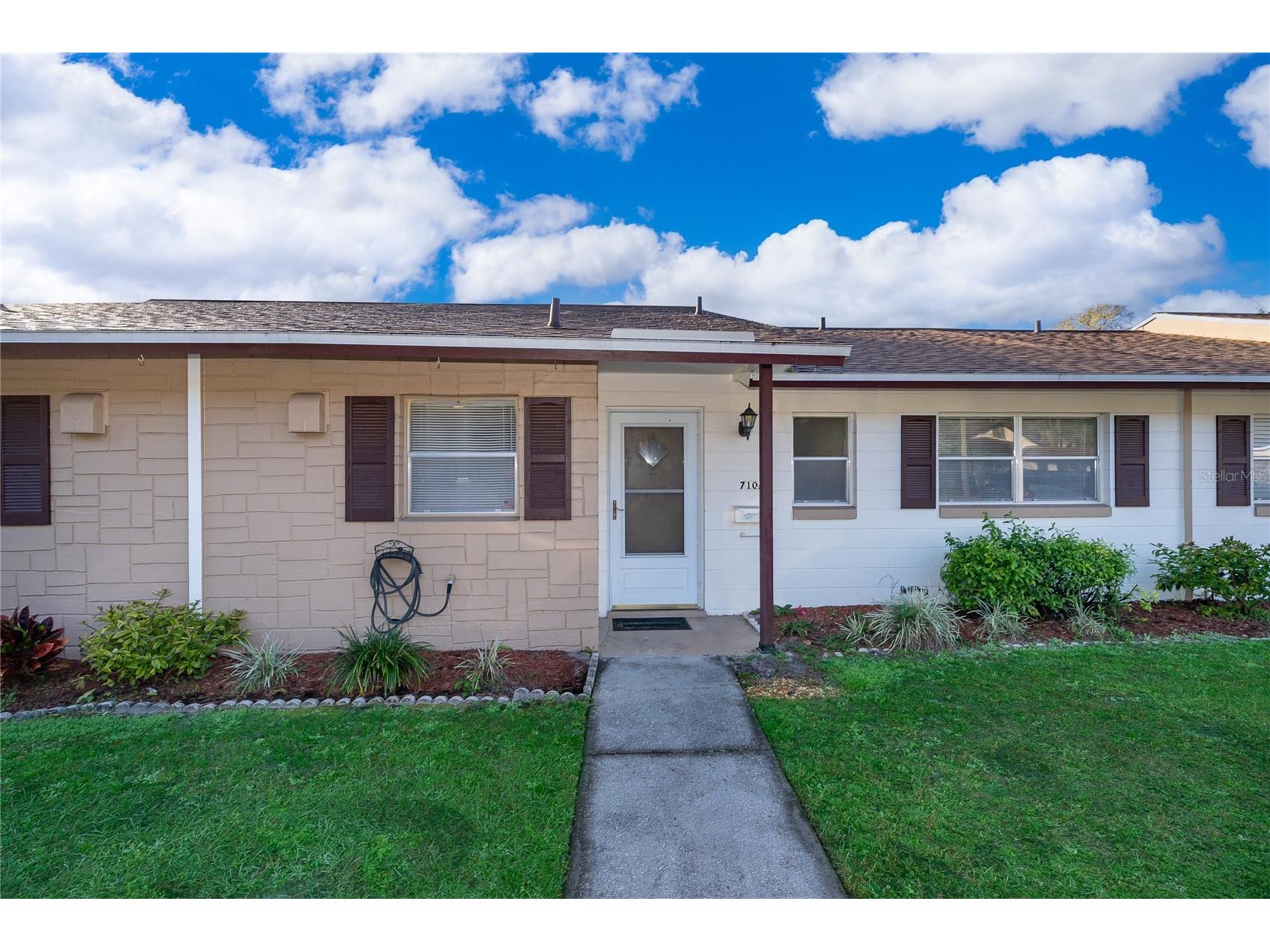 710 E Minnesota Avenue #B Deland FL 32724 V4946446 image1