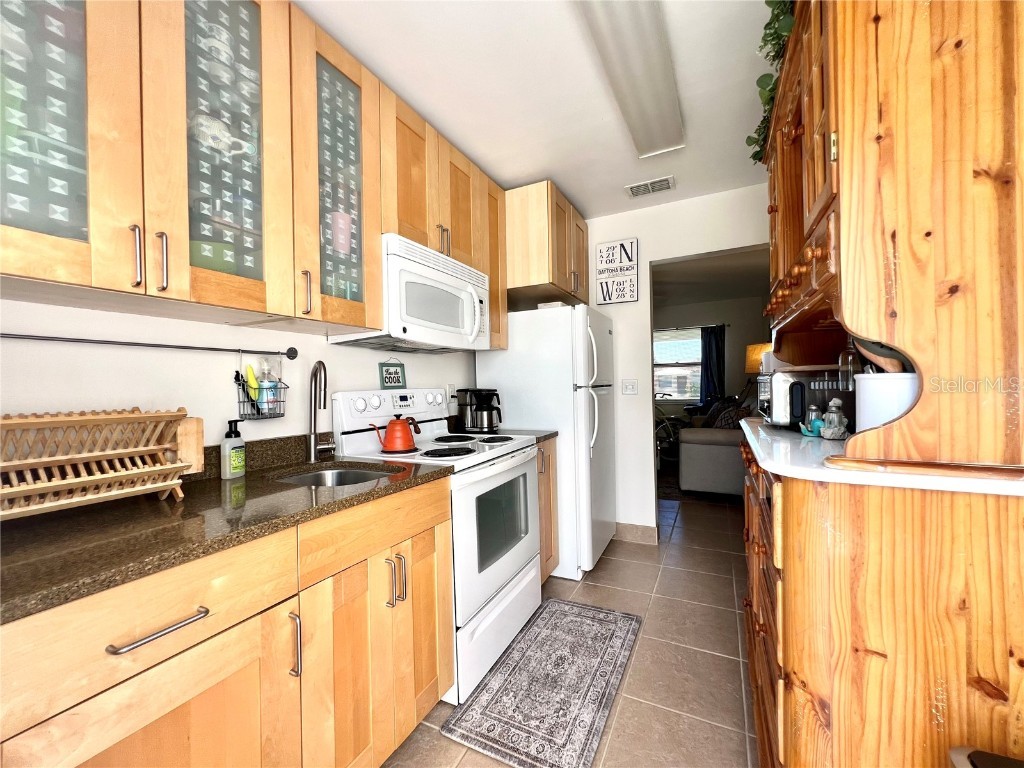 710 Flamingo Drive #B Ormond Beach FL 32176 O6359228 image7