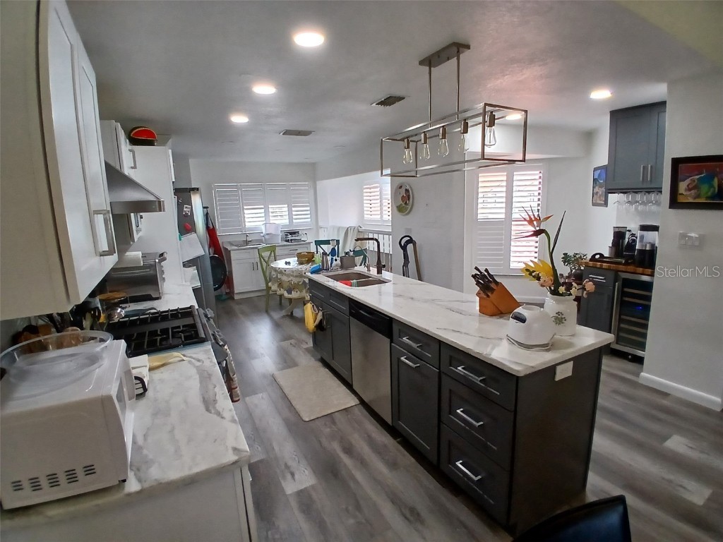 710 Magnolia Place, Winter Haven, FL, 33884 MLS T3505604 Edina Realty