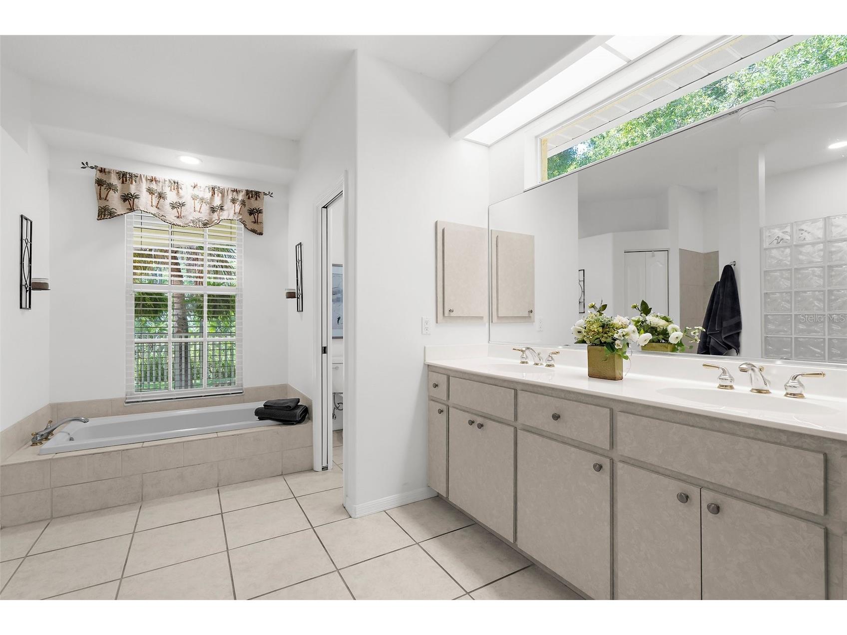 710 N River Road Venice FL 34293 - MYAKKA RIVER N6142341 image16