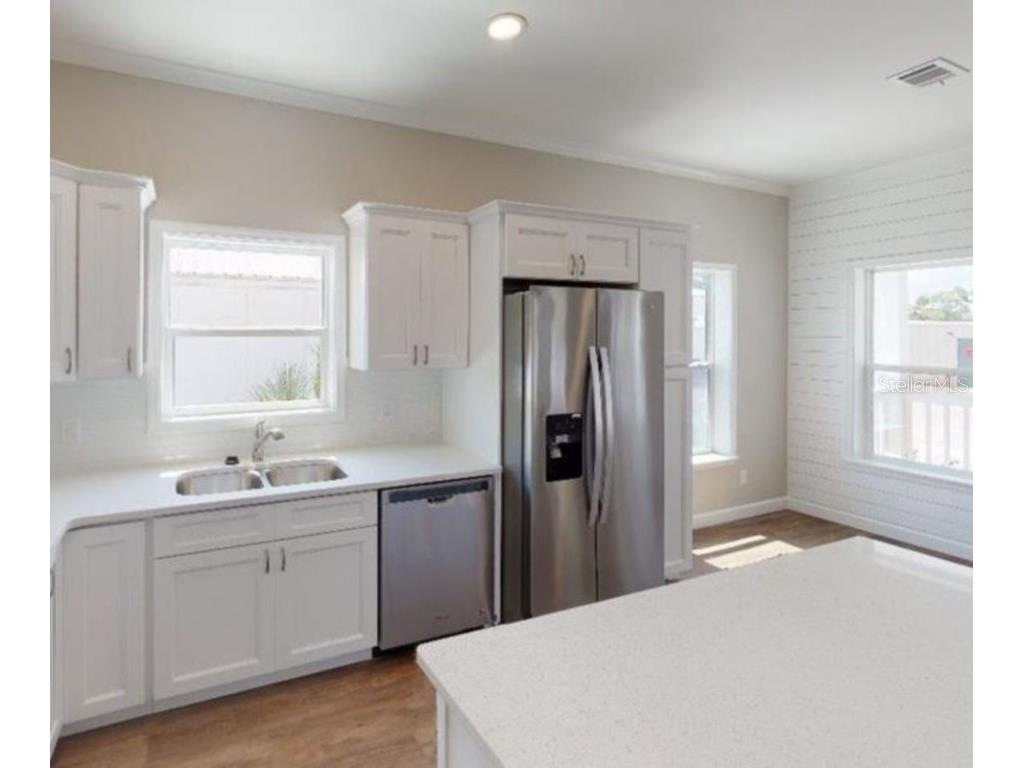 710 N Thomas Street Plant City FL 33563 A4673867 image4