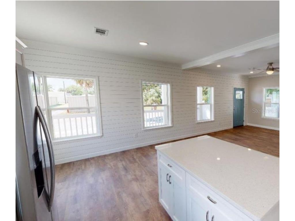 710 N Thomas Street Plant City FL 33563 A4673867 image6