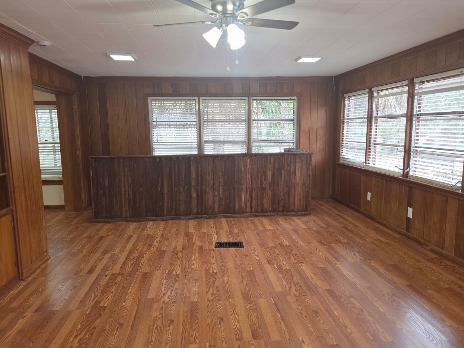 710 NE 11th Avenue Gainesville FL 32601 TB8499012 image20