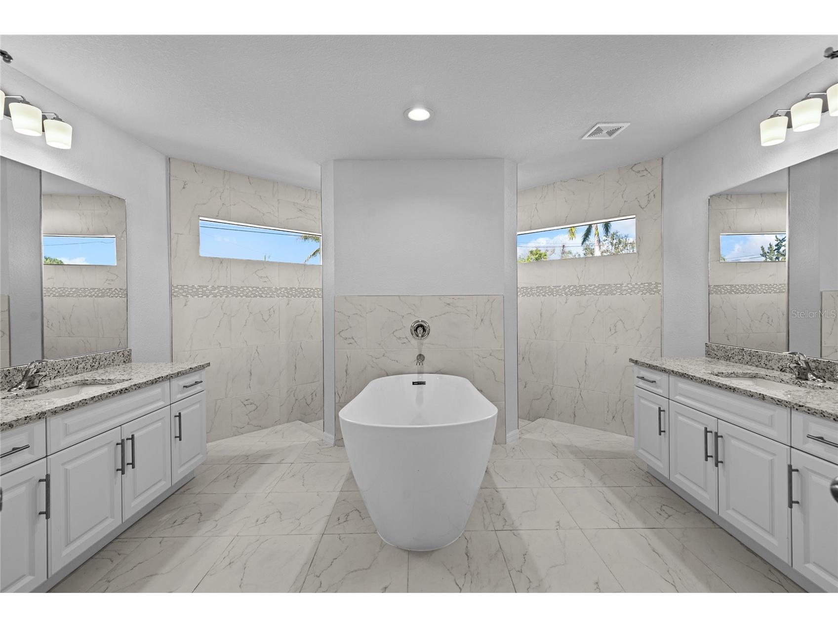 710 NW 2nd Lane Cape Coral FL 33993 TB8484924 image3