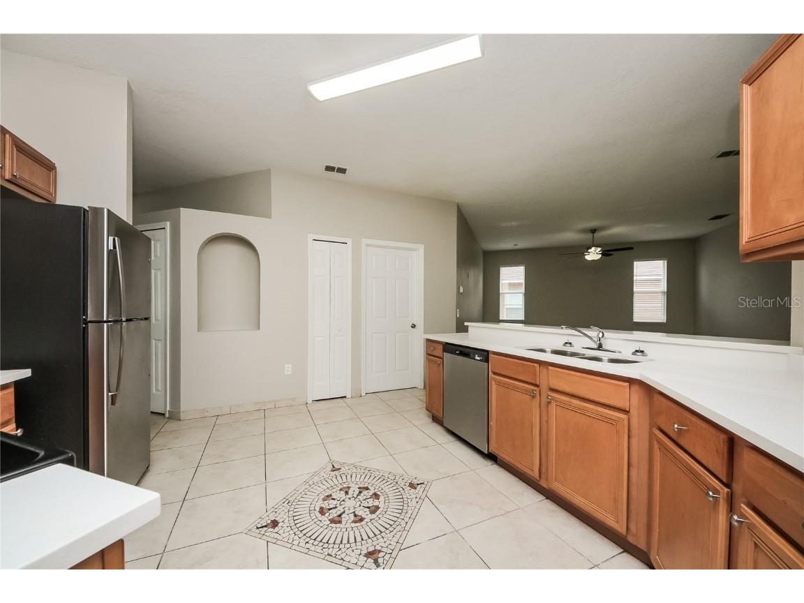 710 Paris Drive Kissimmee FL 34759 TB8445366 image6