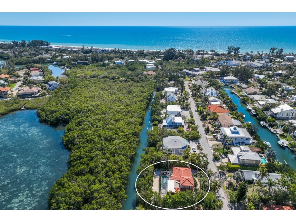 710 Penfield Street Longboat Key FL 34228 - GULF OF MEXICO SARASOTA BAY A4601512 image1