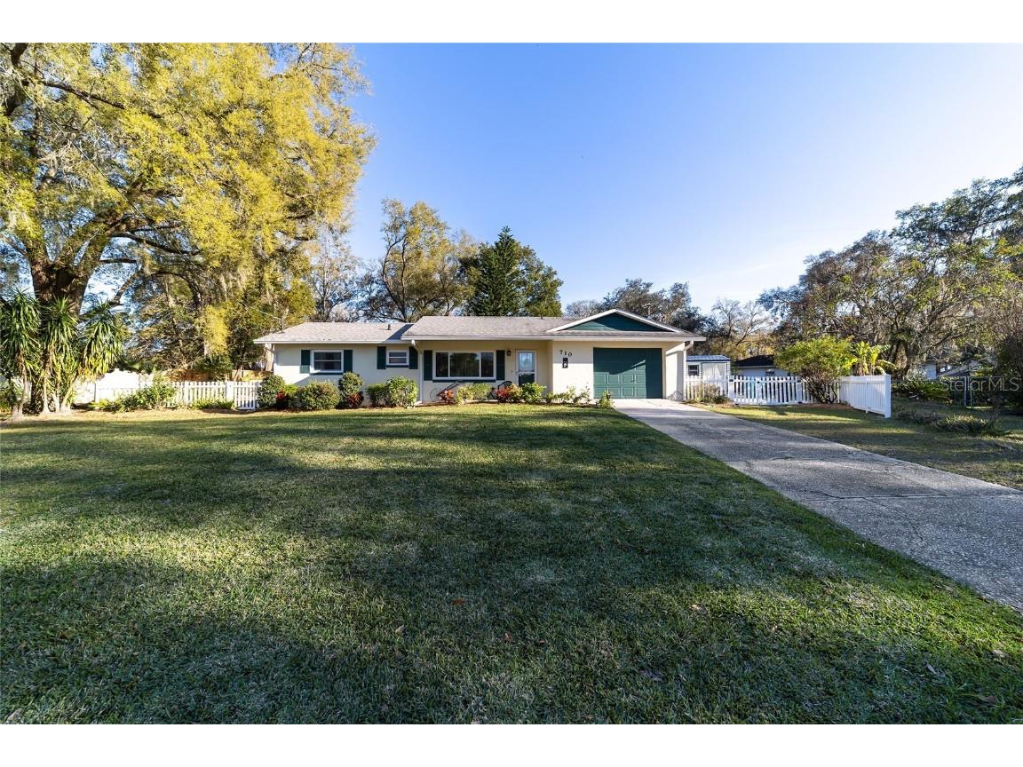 710 Southern Drive Fruitland Park FL 34731 G5078769 image1