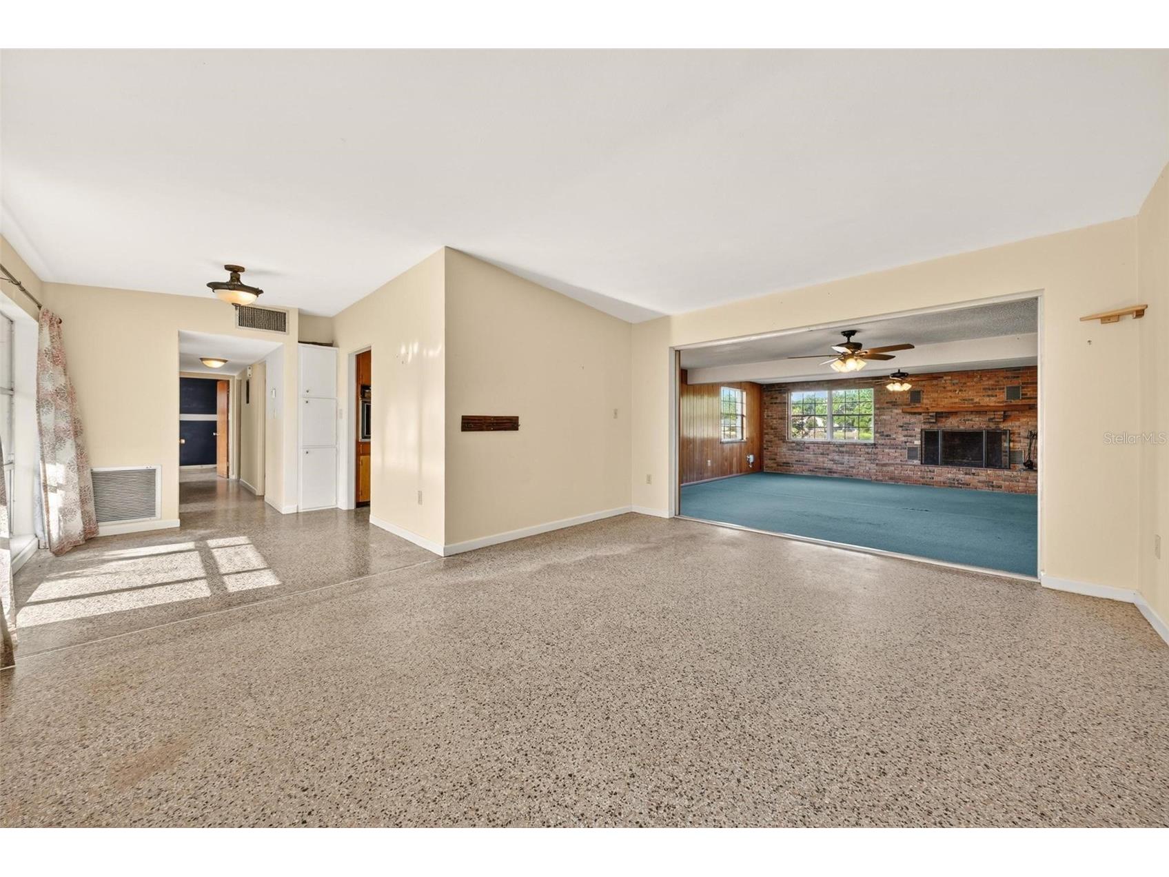 710 Twin Oaks Lane Eustis FL 32726 - LAKE MAGGIE G5112740 image2