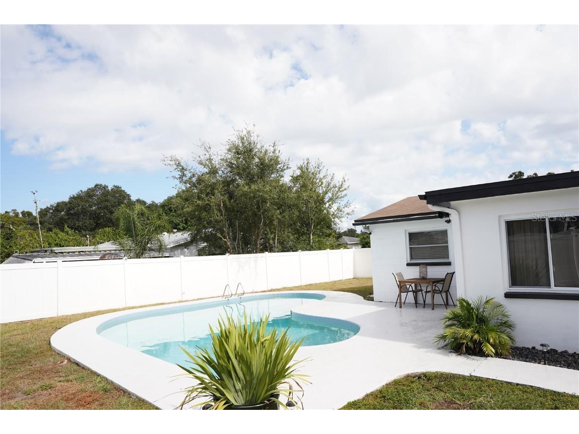 7100 21 Street N Saint Petersburg FL 33702 TB8446144 image26