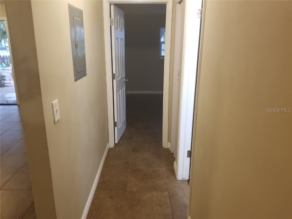 7100 Dartmouth Avenue N #4 Saint Petersburg FL 33710 TB8443048 image13