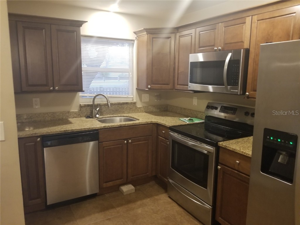 7100 Dartmouth Avenue N #4 Saint Petersburg FL 33710 TB8443048 image3