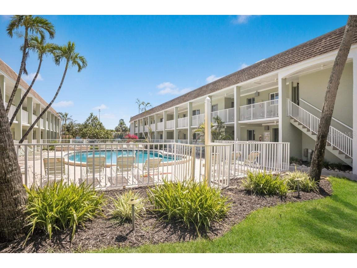 7100 Gulf Drive #114 Holmes Beach FL 34217 A4651249 image1