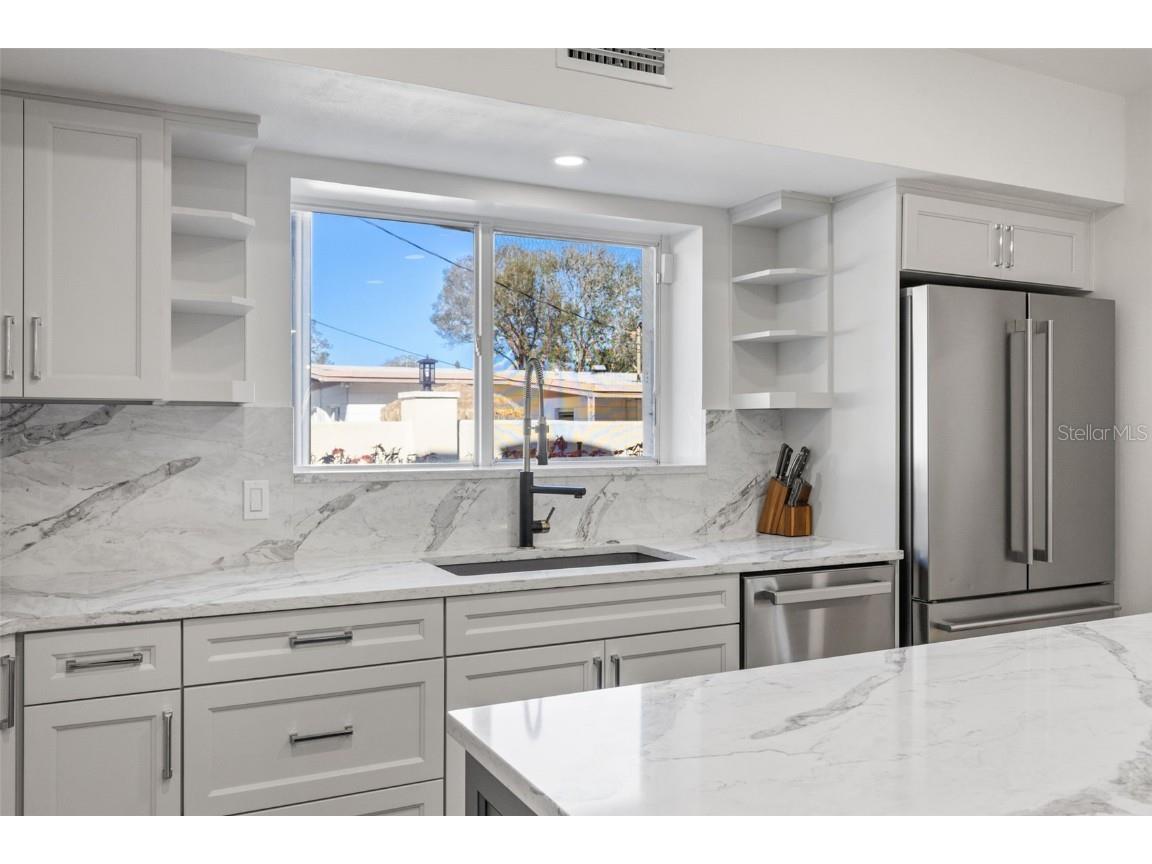 7100 Park Street S Saint Petersburg FL 33707 TB8435212 image12