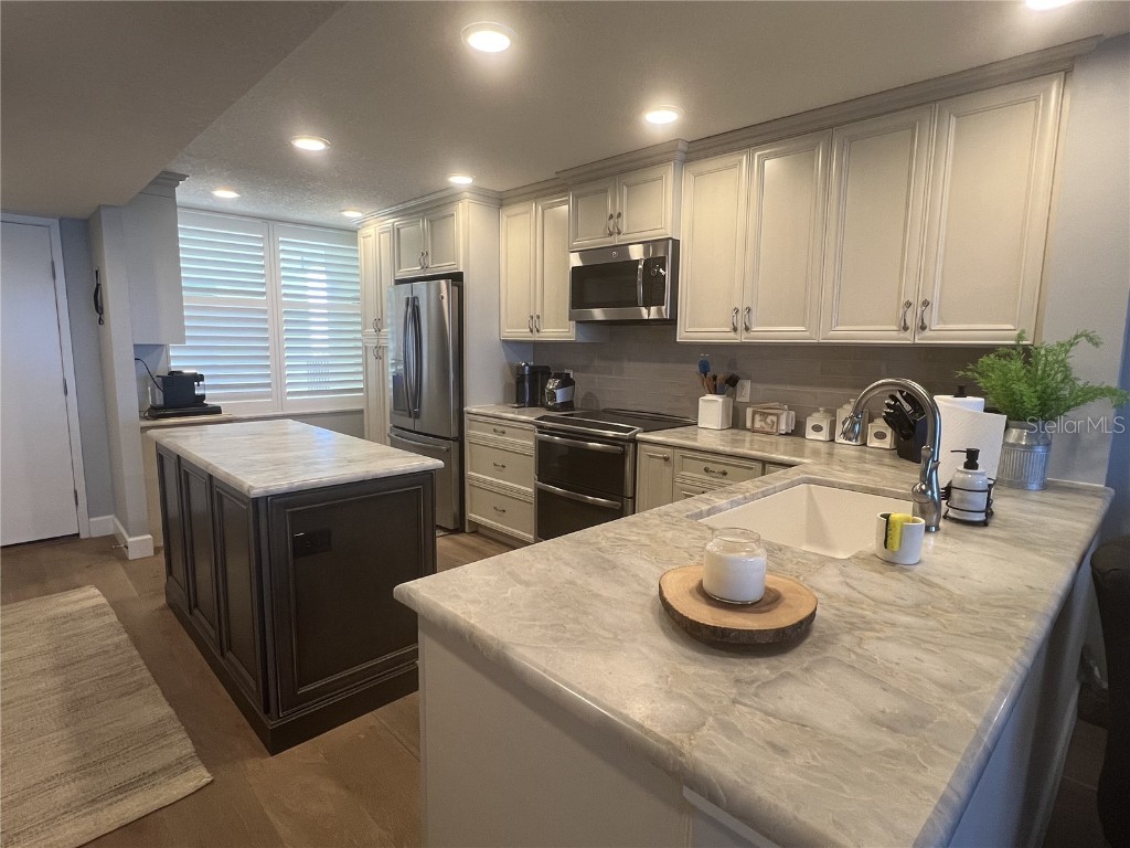 7100 Sunset Way #PH5 Saint Pete Beach FL 33706 TB8417552 image11