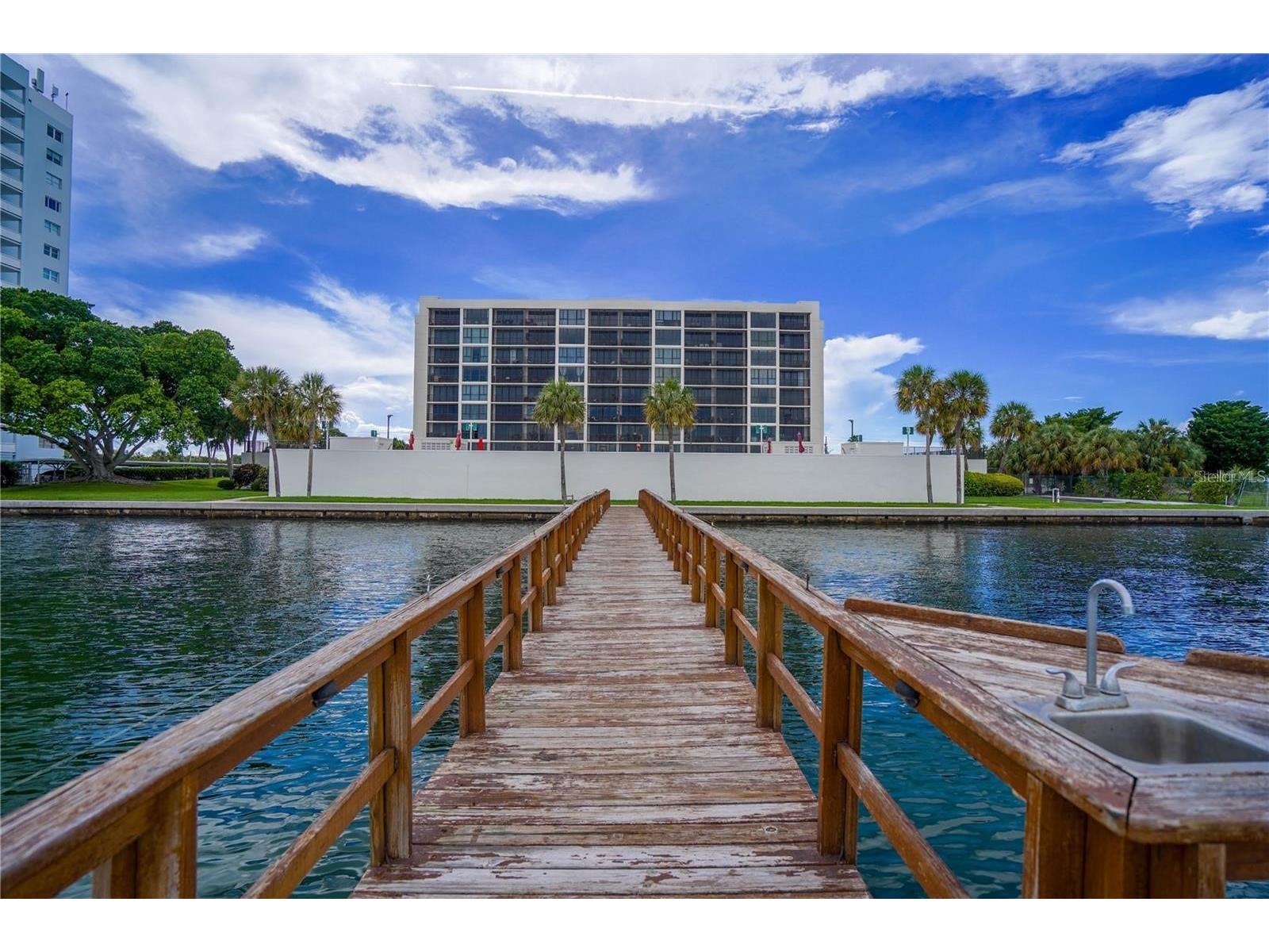 7100 Sunshine Skyway Lane S #201 Saint Petersburg FL 33711 - TAMPA BAY W7883022 image1