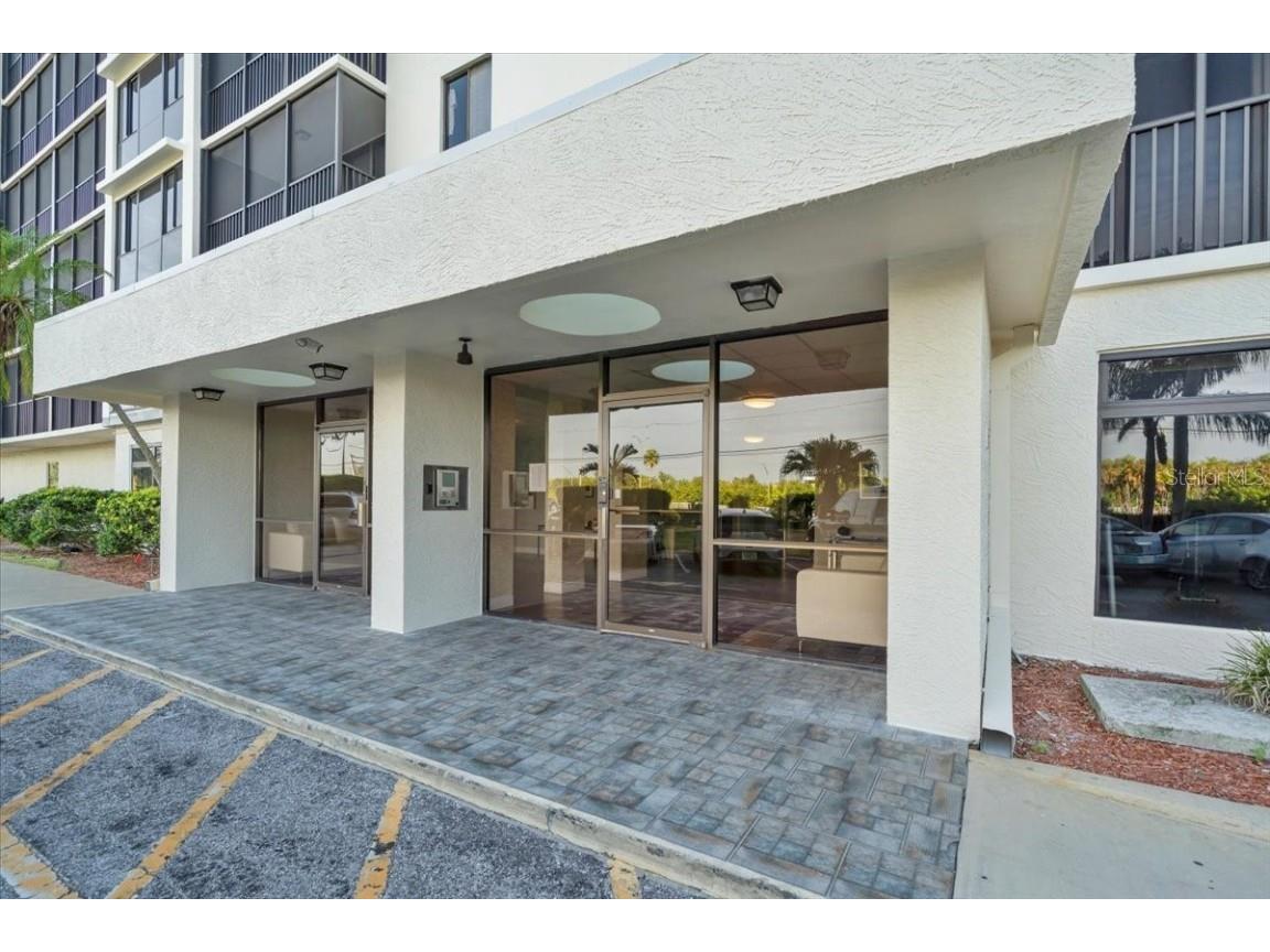 7100 Sunshine Skyway Lane S #502 Saint Petersburg FL 33711 - TAMPA BAY U8139255 image1