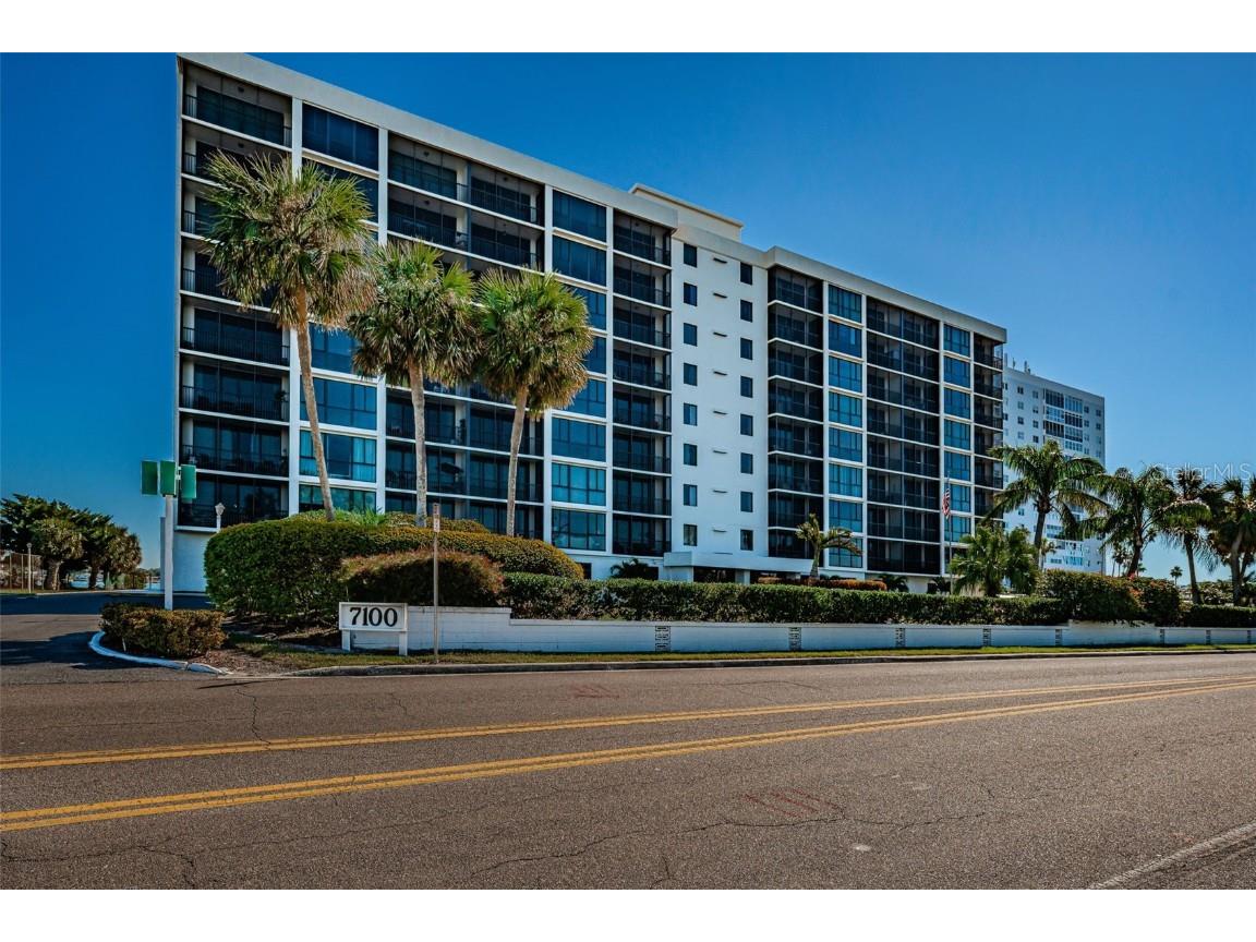7100 Sunshine Skyway Lane S #608 Saint Petersburg FL 33711 - TAMPA BAY TB8422234 image1
