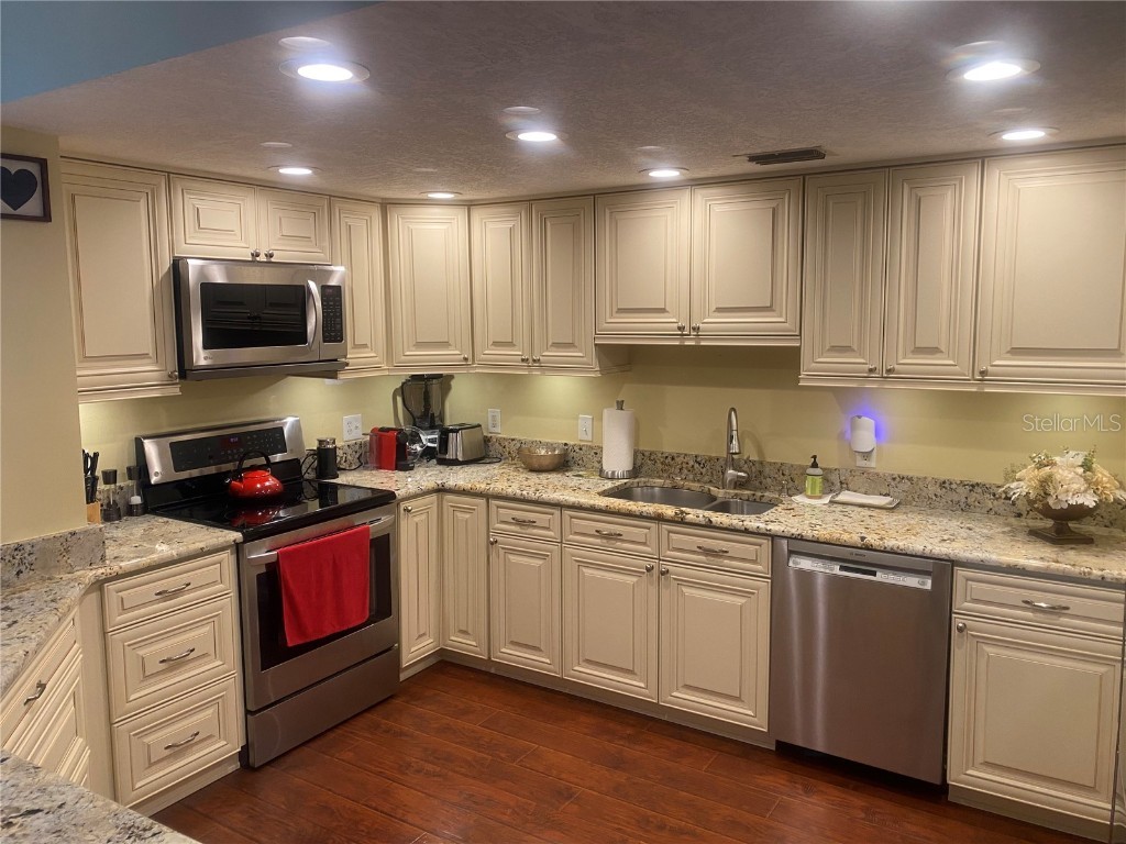 7100 Sunshine Skyway Lane S #906 Saint Petersburg FL 33711 TB8437164 image17