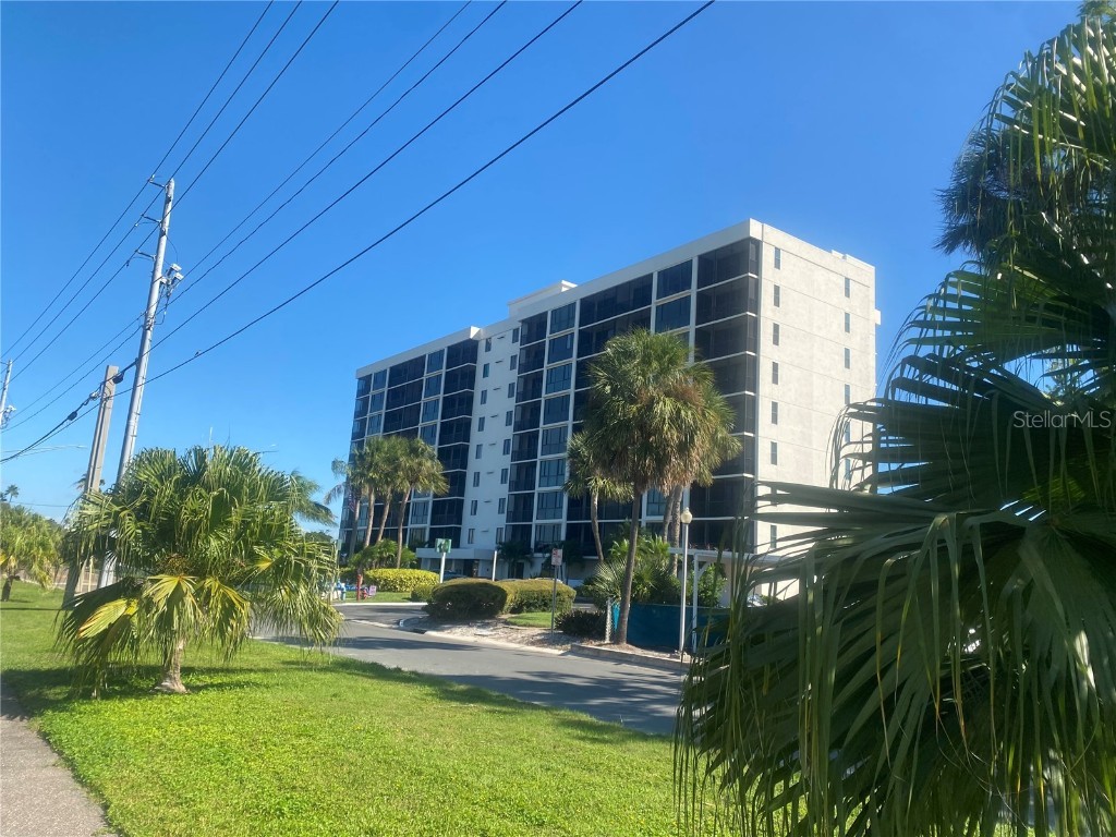 7100 Sunshine Skyway Lane S #906 Saint Petersburg FL 33711 TB8437164 image4