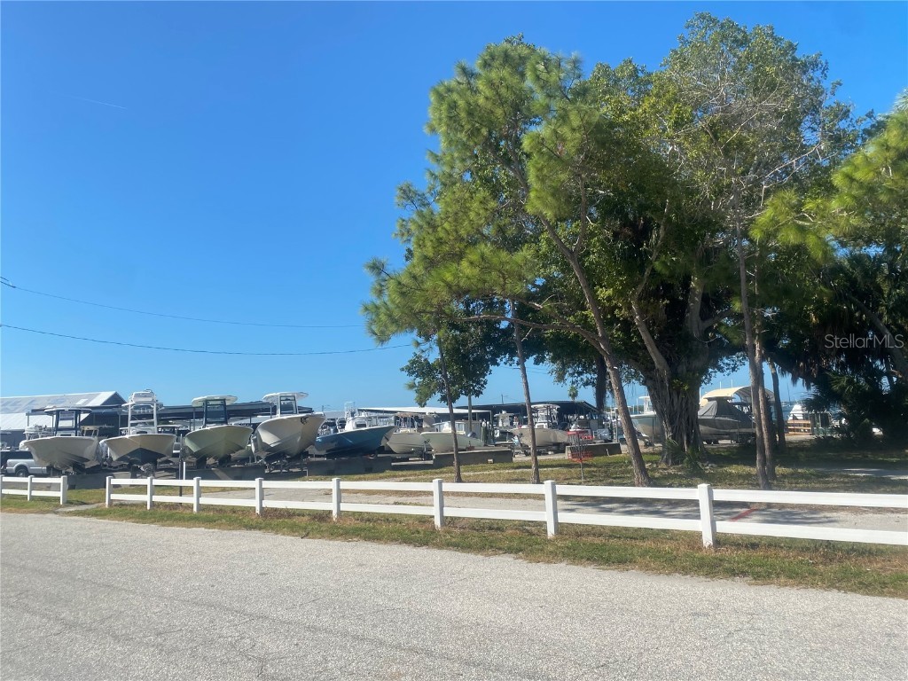 7100 Sunshine Skyway Lane S #906 Saint Petersburg FL 33711 TB8437164 image73