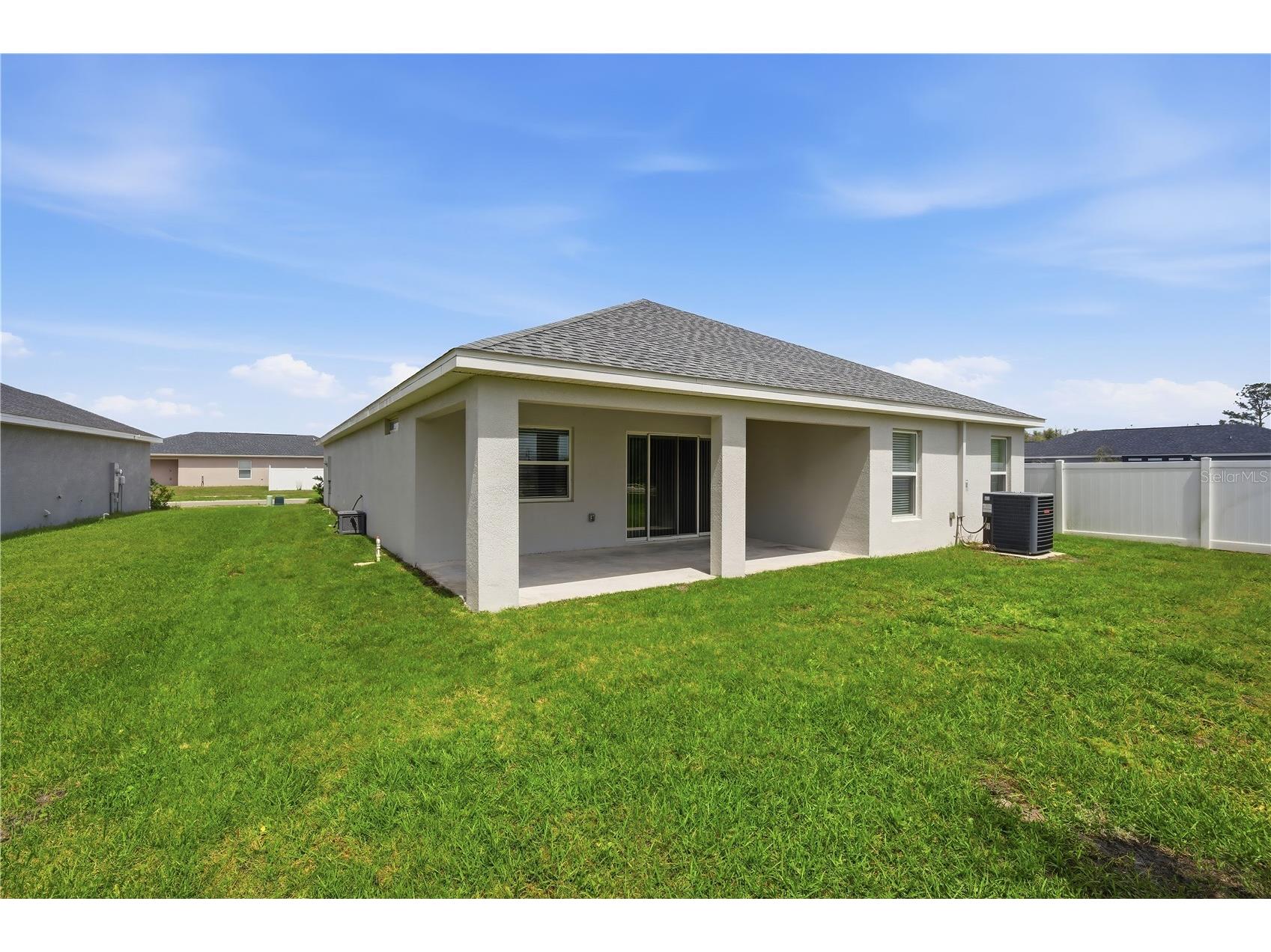 7100 Twisting Pines Loop Zephyrhills FL 33541 TB8494330 image21