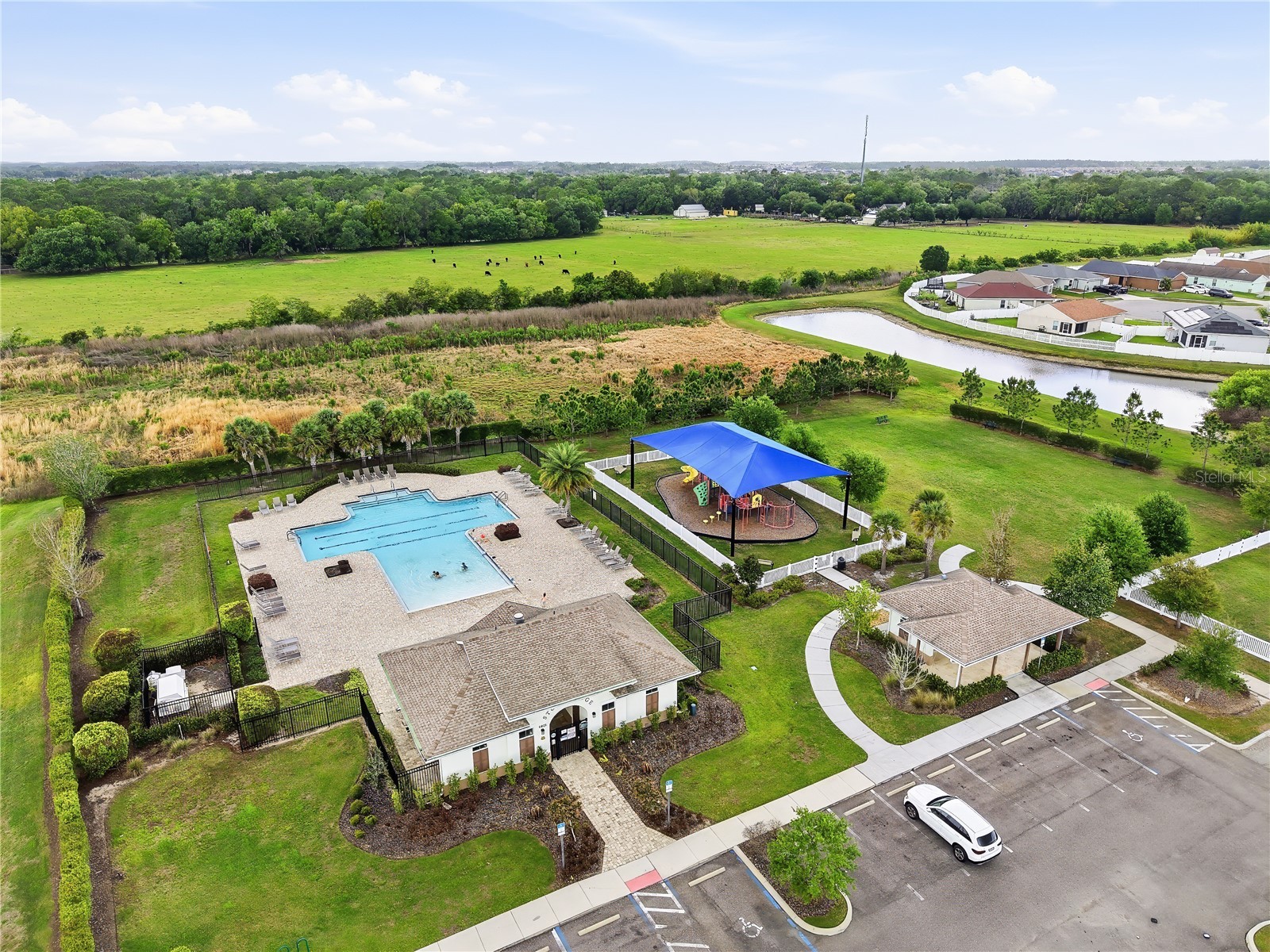 7100 Twisting Pines Loop Zephyrhills FL 33541 TB8494330 image27