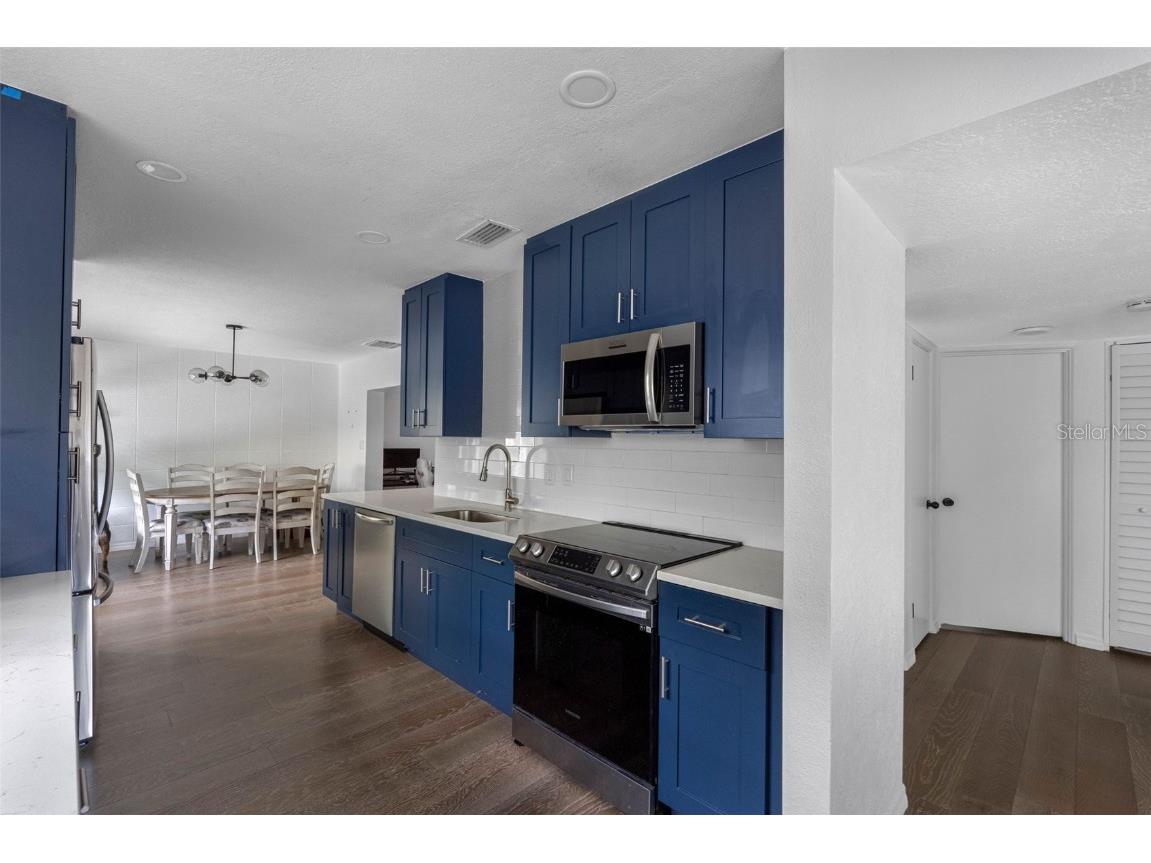 7101 4th Avenue N Saint Petersburg FL 33710 TB8436567 image4