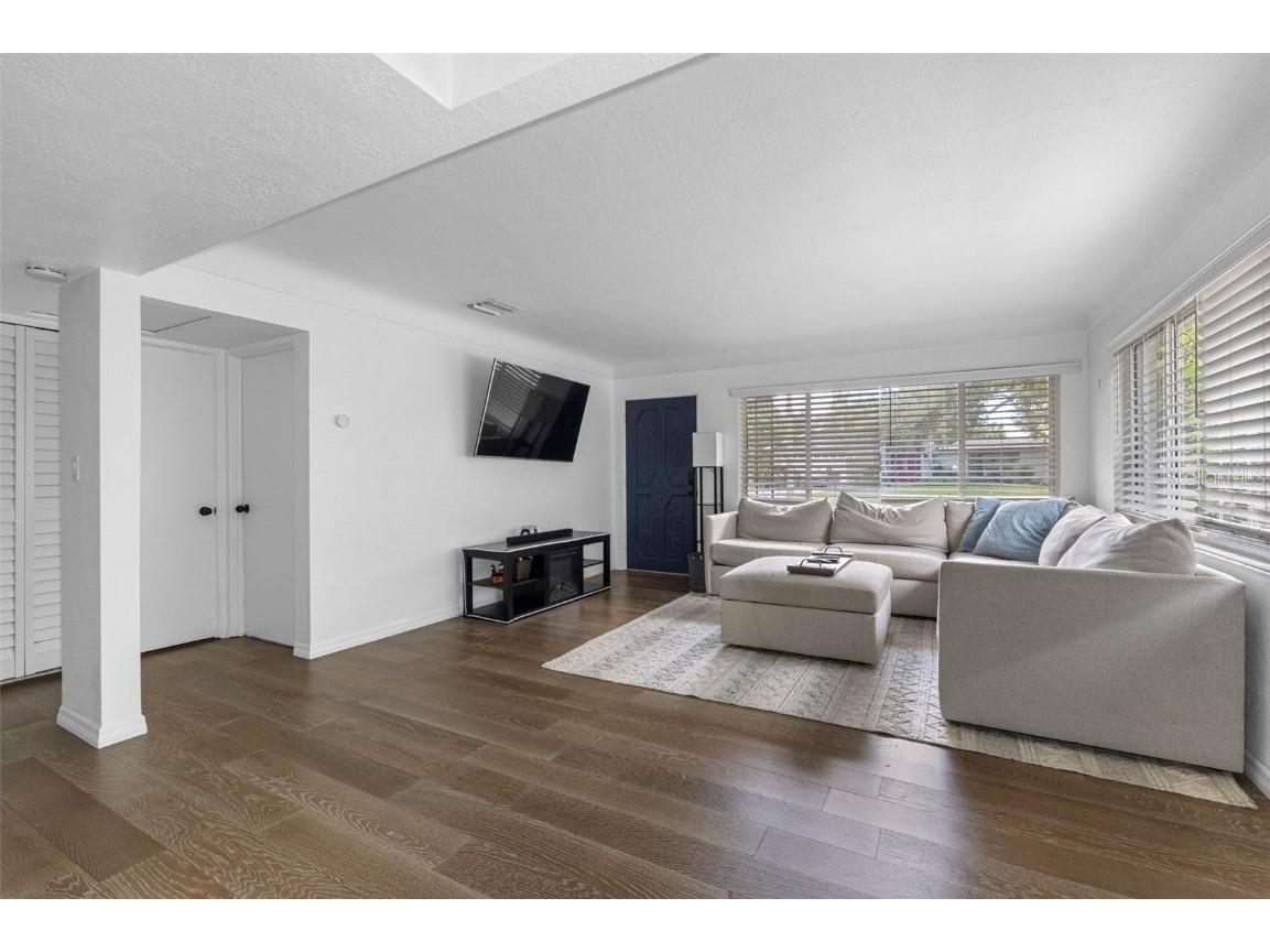 7101 4th Avenue N Saint Petersburg FL 33710 TB8436567 image9