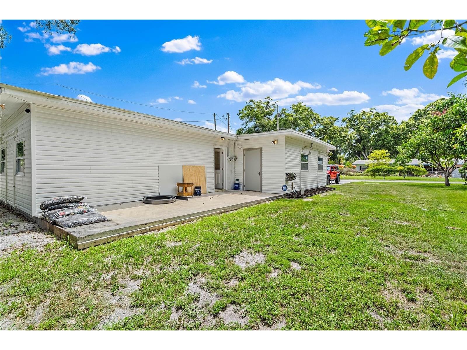 7101 59th Street N Pinellas Park FL 33781 TB8420795 image40